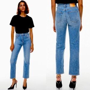 Aritzia Denim Forum
The Arlo Hi-Rise Straight Jean 27